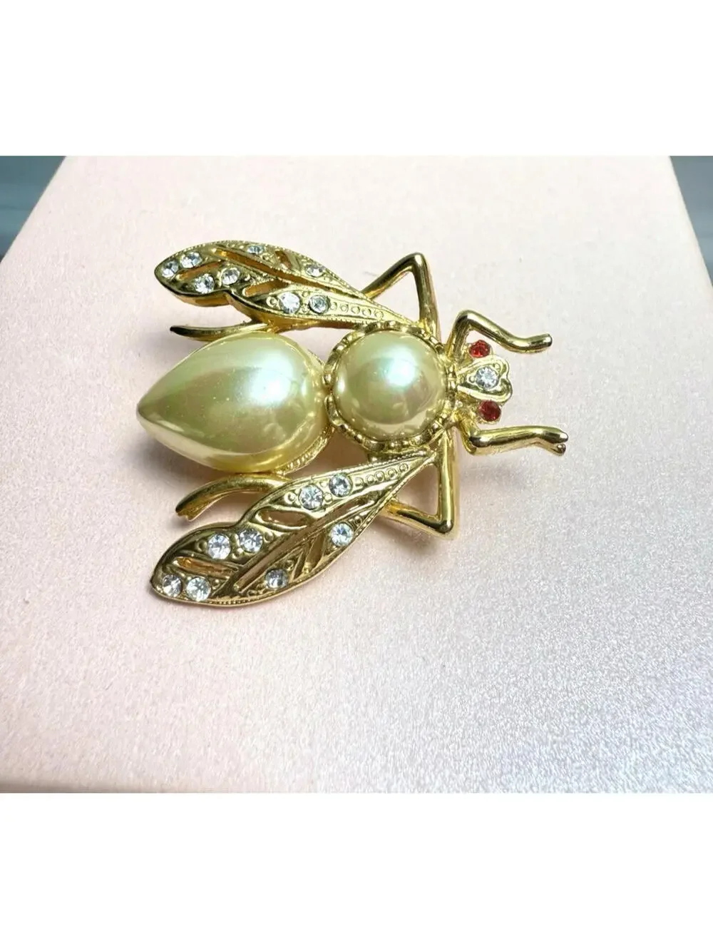 Vintage Roman Signed Goldtone Faux Pearl Bumble Bee Bug Brooch Pin Rhinestone